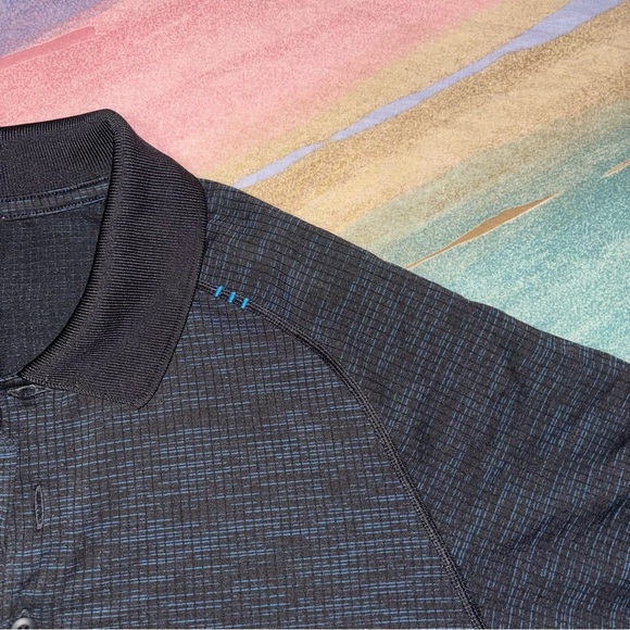 Men’s Lululemon Metal Vent Tech Blue black Golf Polo Size Medium Athletic - Picture 2 of 6